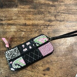 Vera Bradley Ella Wristlet Pink Elephants Breast Cancer Awareness Pattern
